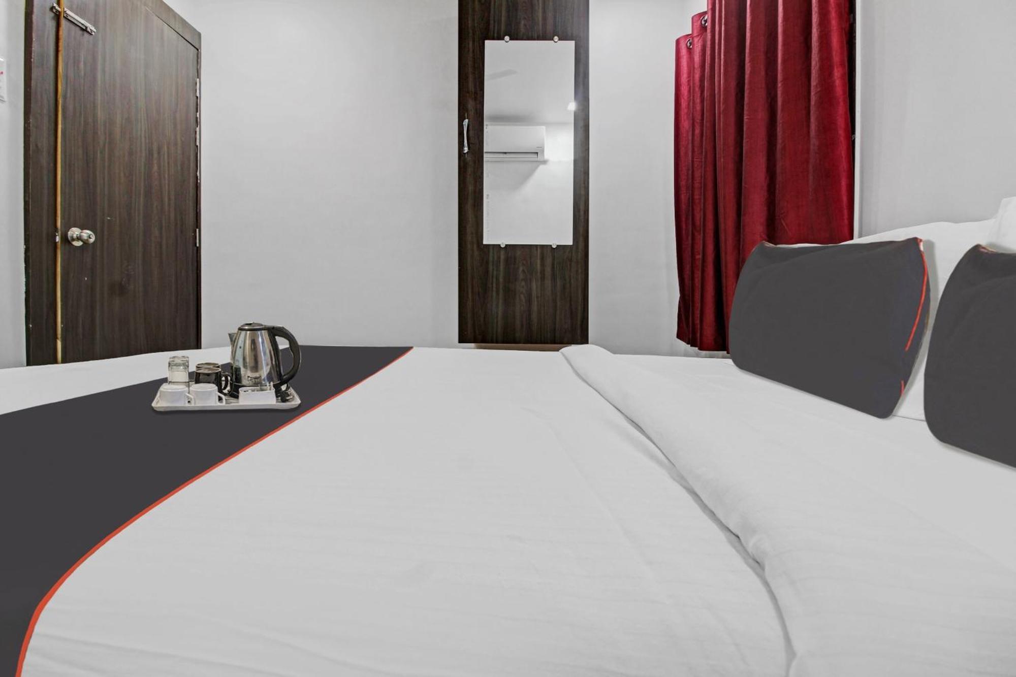Hotel Collection O Sairaj Lodging & Boarding Shikrapur Zewnętrze zdjęcie
