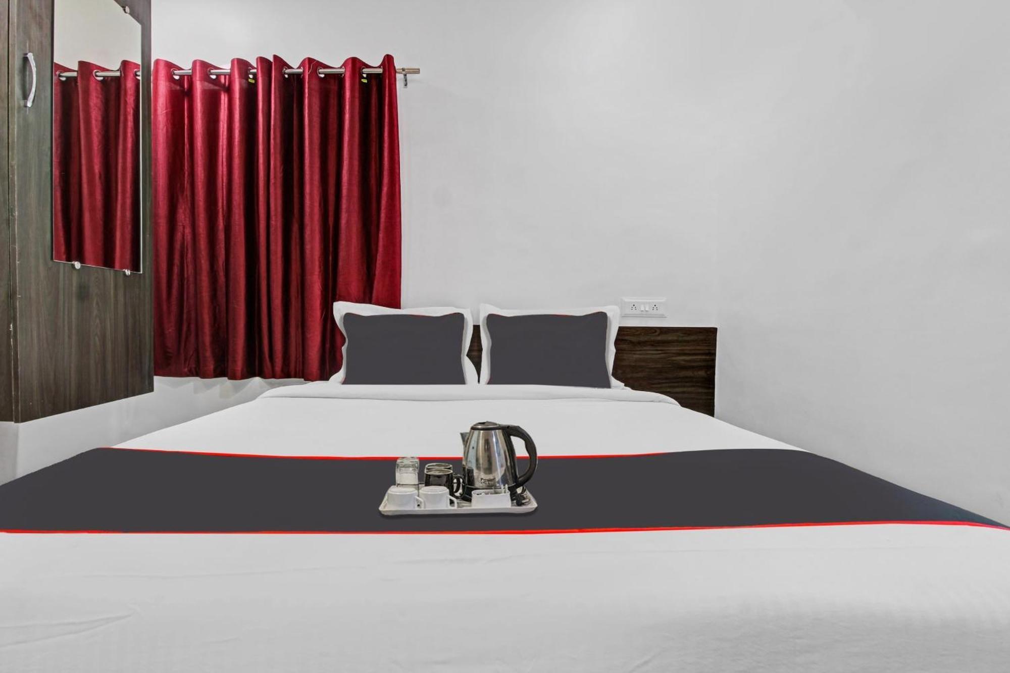 Hotel Collection O Sairaj Lodging & Boarding Shikrapur Zewnętrze zdjęcie
